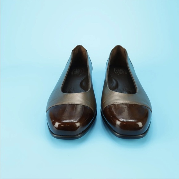 SAS Maui Bronze Patent Leather Casual Slip On Ballet Loafers Shoes Womens 9.5 M - Picture 8 of 9
